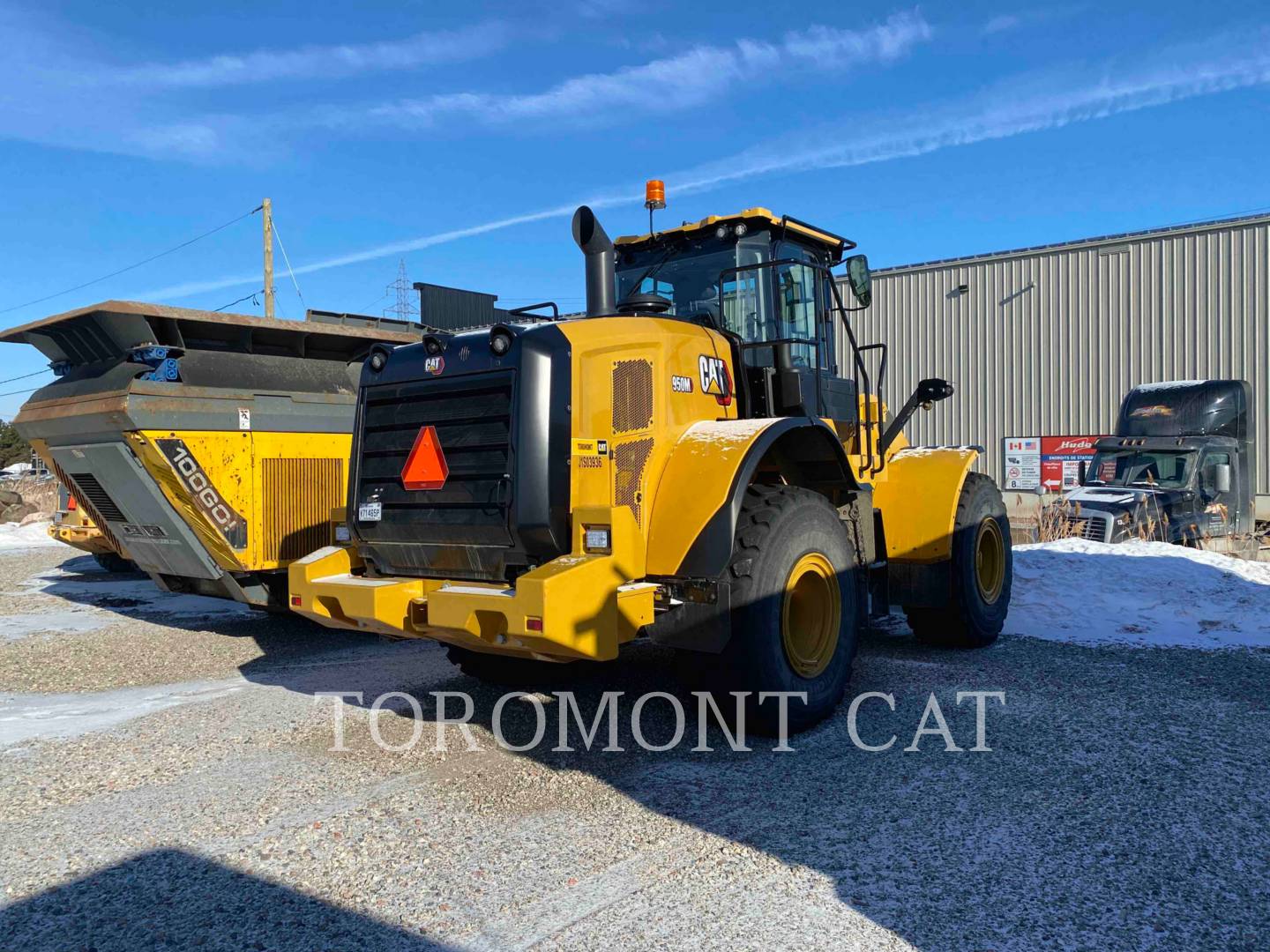 2021 Caterpillar 950M Wheel Loader