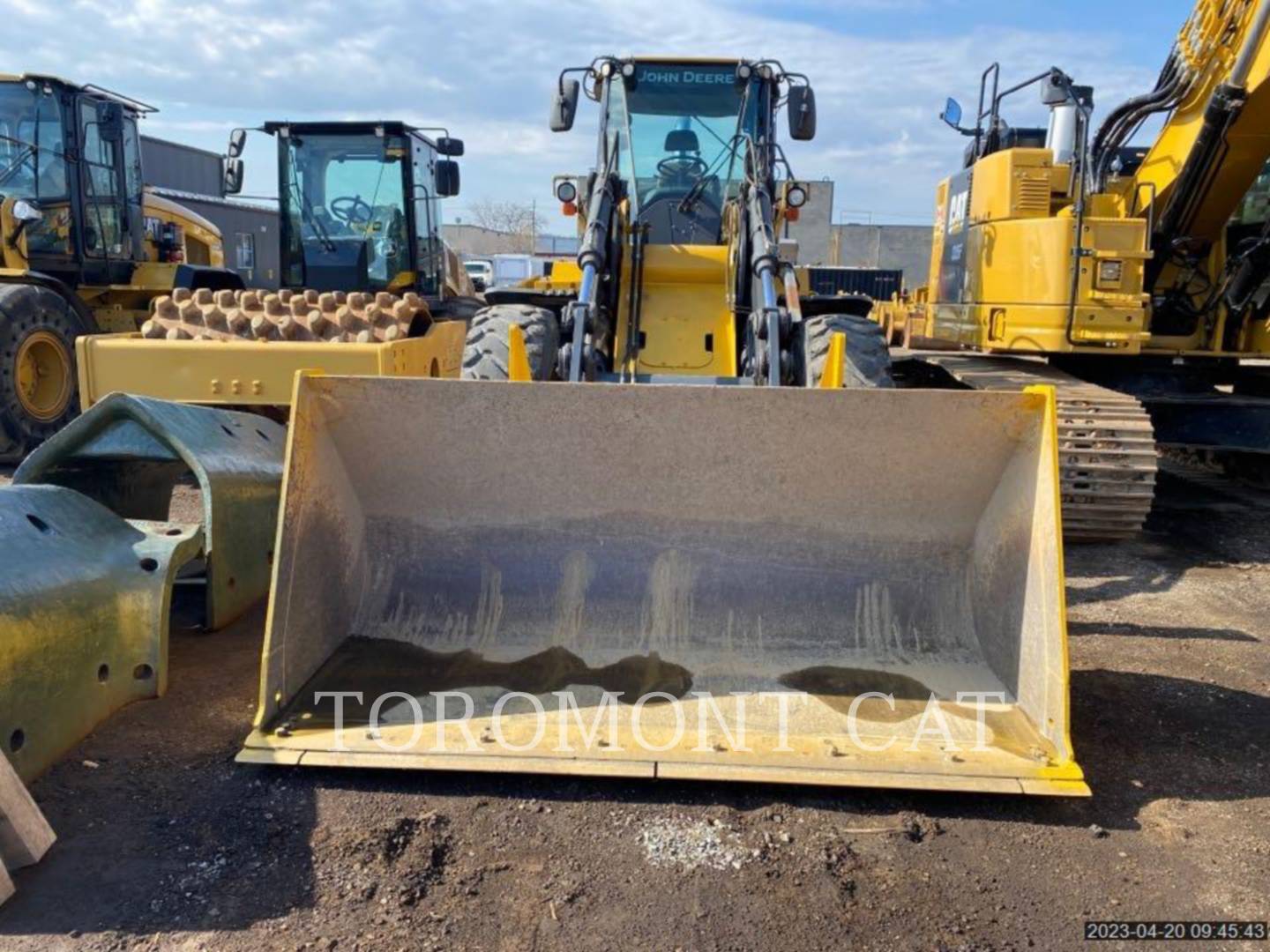 2015 John Deere 624K Wheel Loader