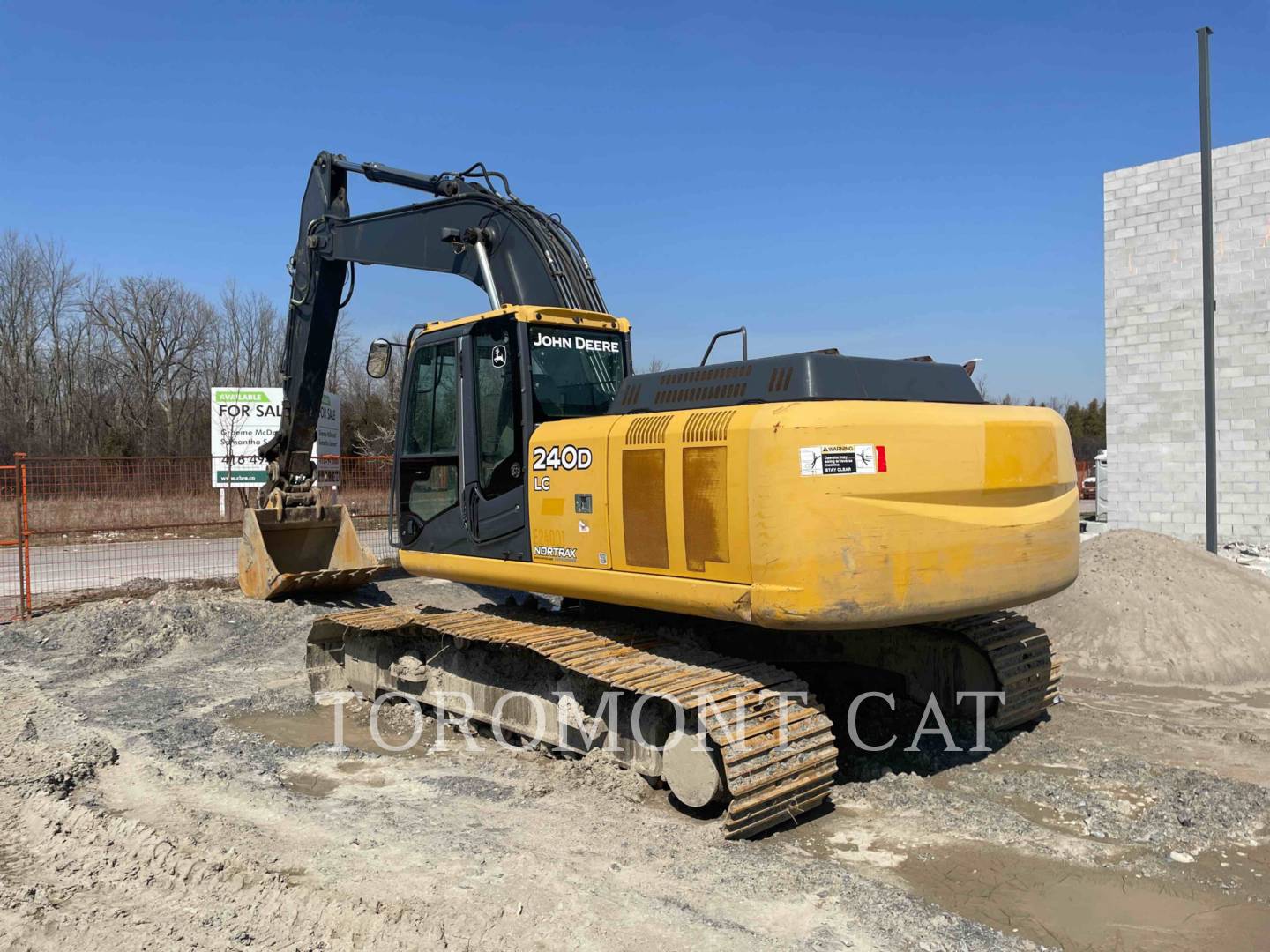 2011 John Deere 240DLC Excavator