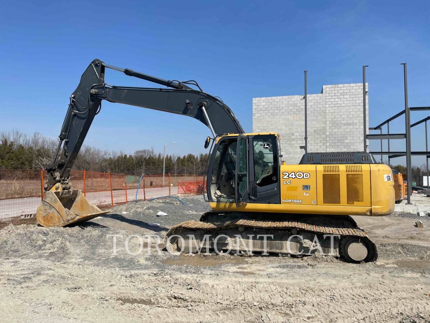 2011 John Deere 240DLC Excavator