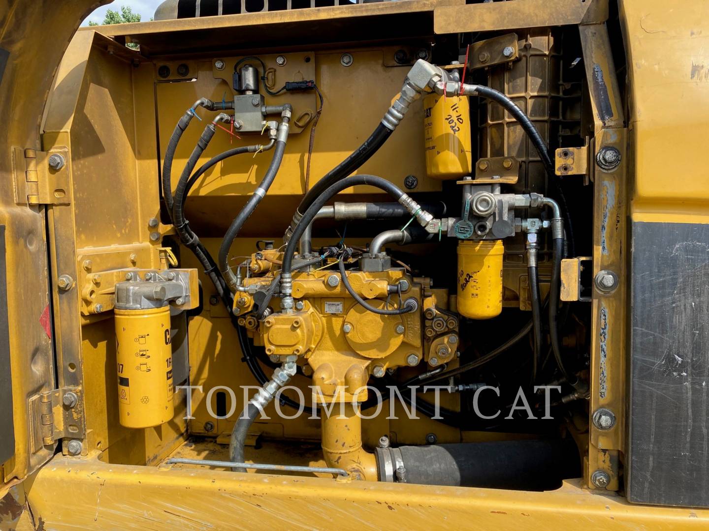 2010 Caterpillar 320DL Excavator