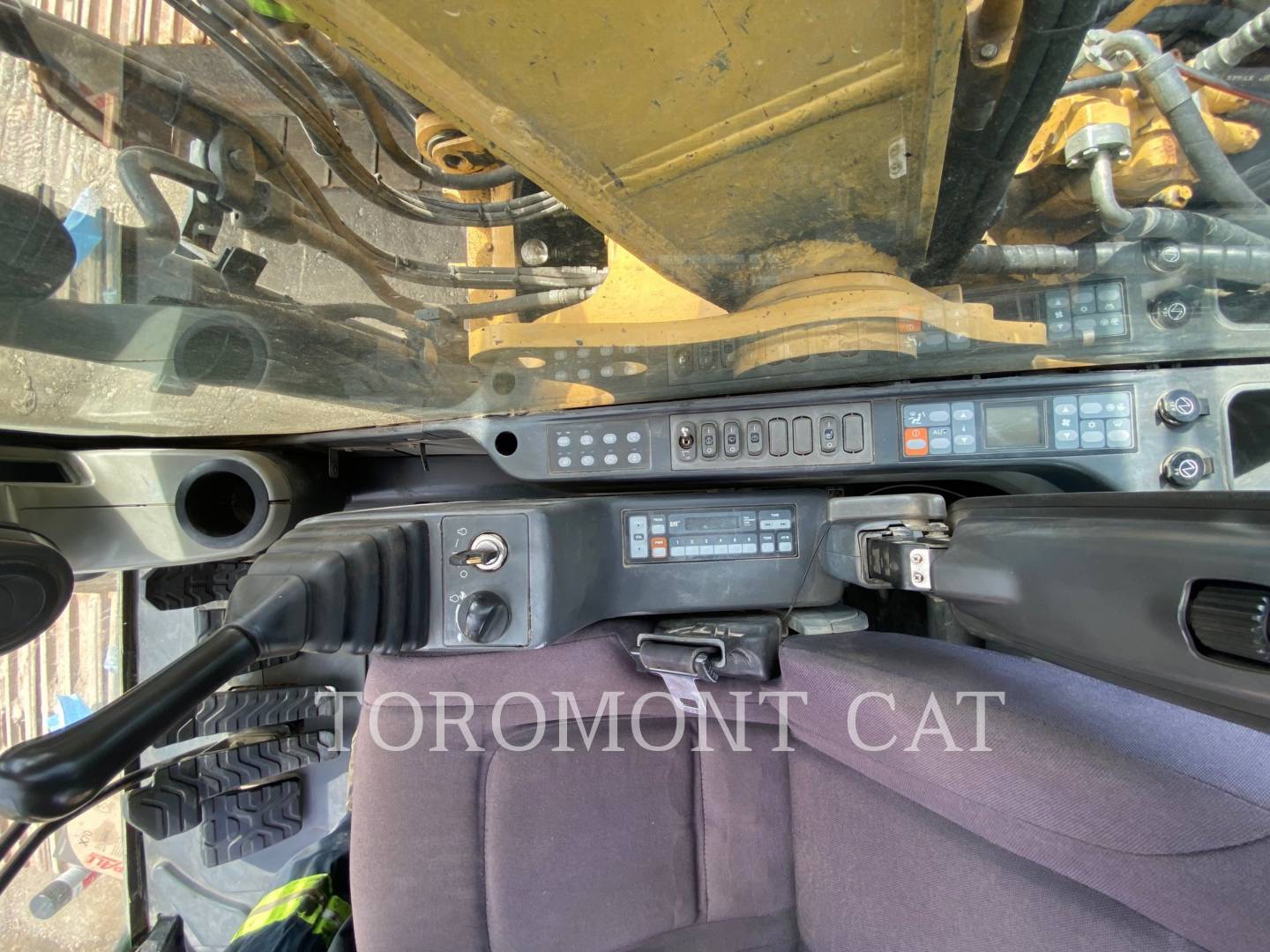 2010 Caterpillar 320DL Excavator