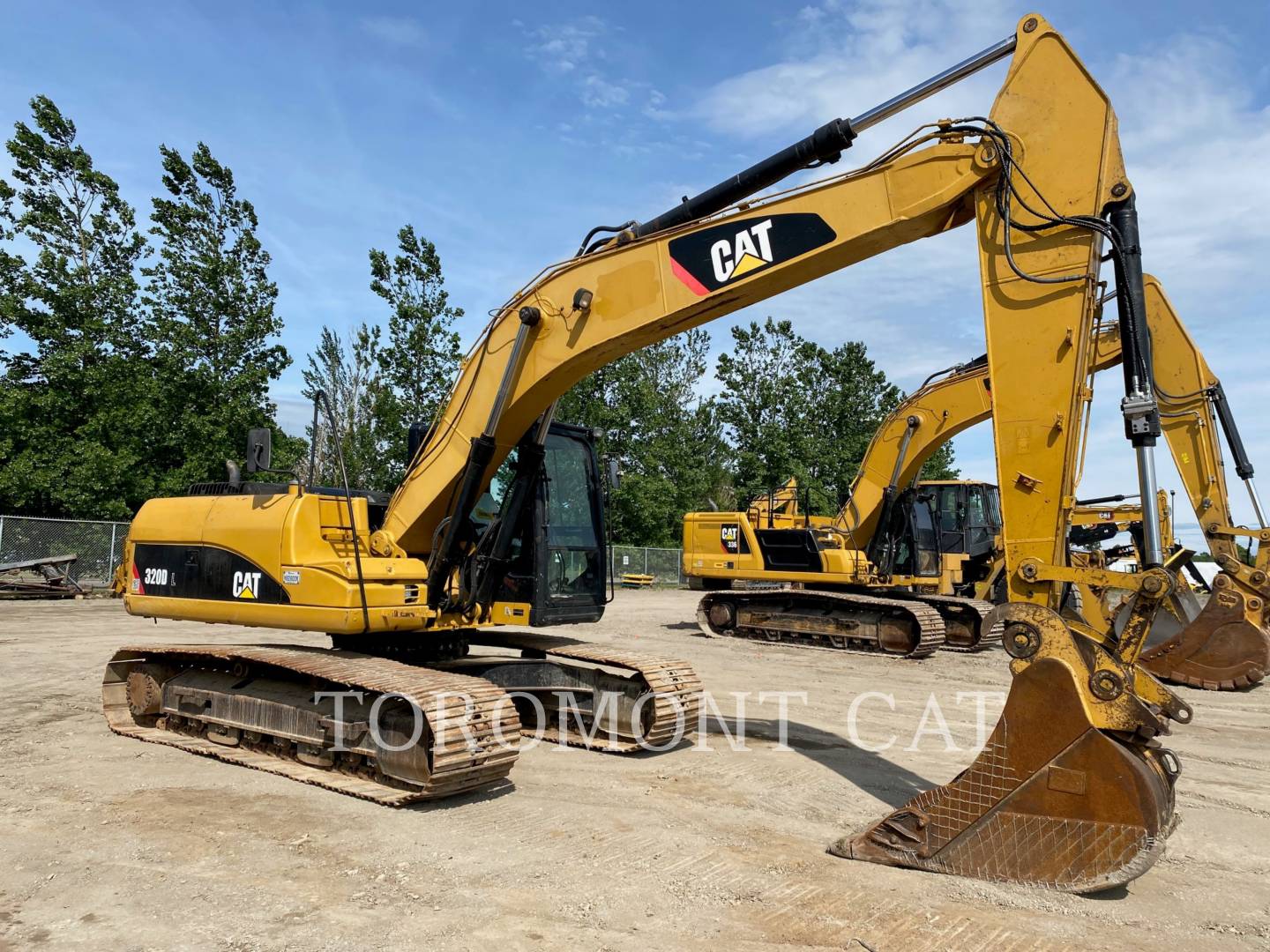 2010 Caterpillar 320DL Excavator