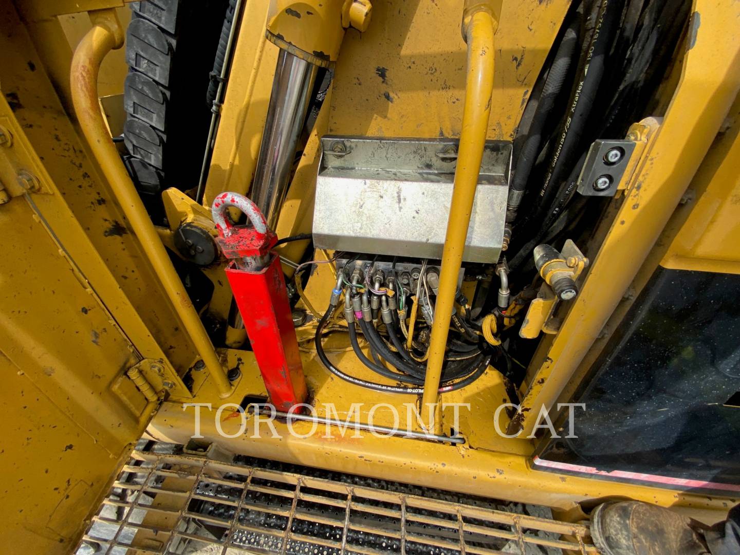 2005 Caterpillar M325CLMH Excavator