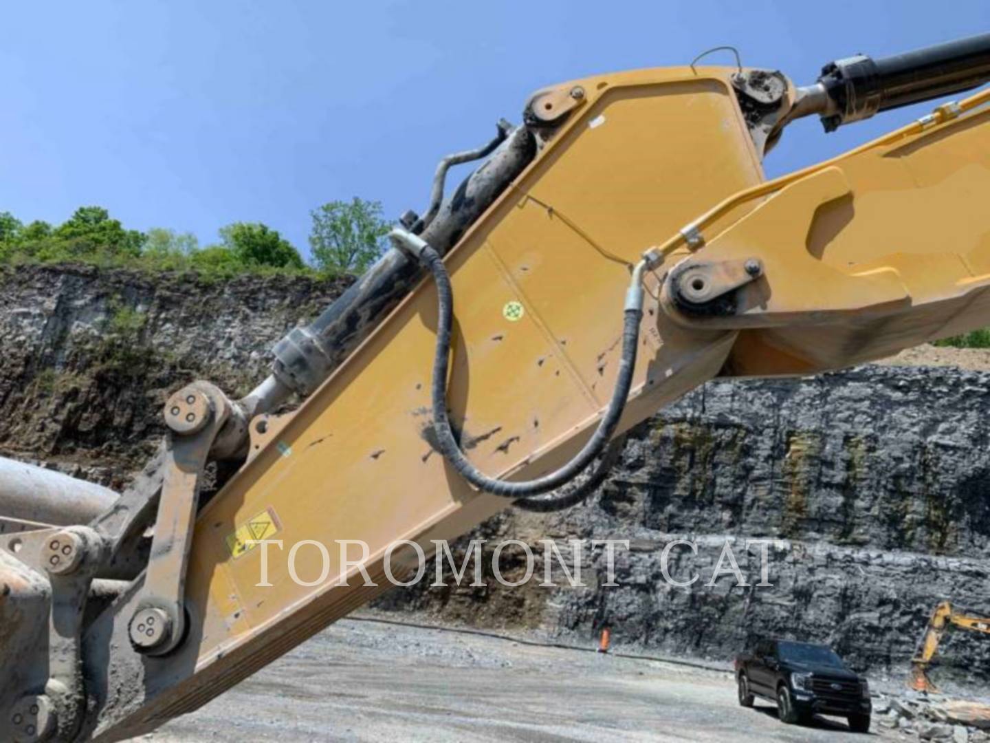 2021 Caterpillar 6015B Excavator