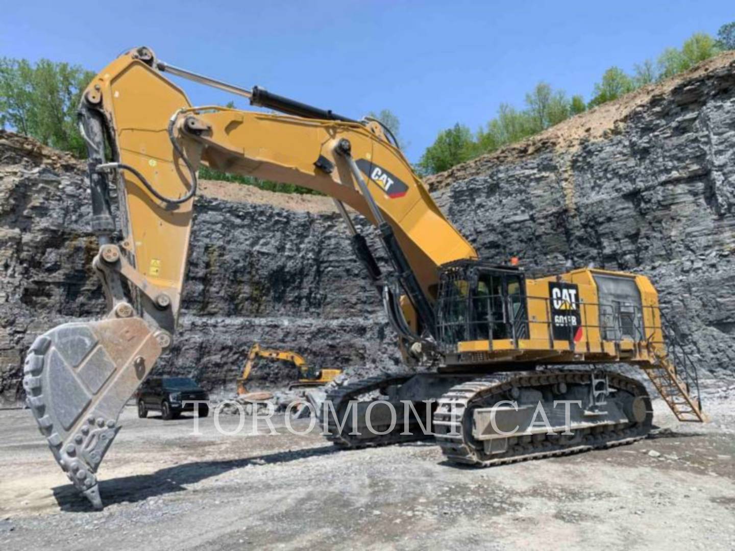 2021 Caterpillar 6015B Excavator