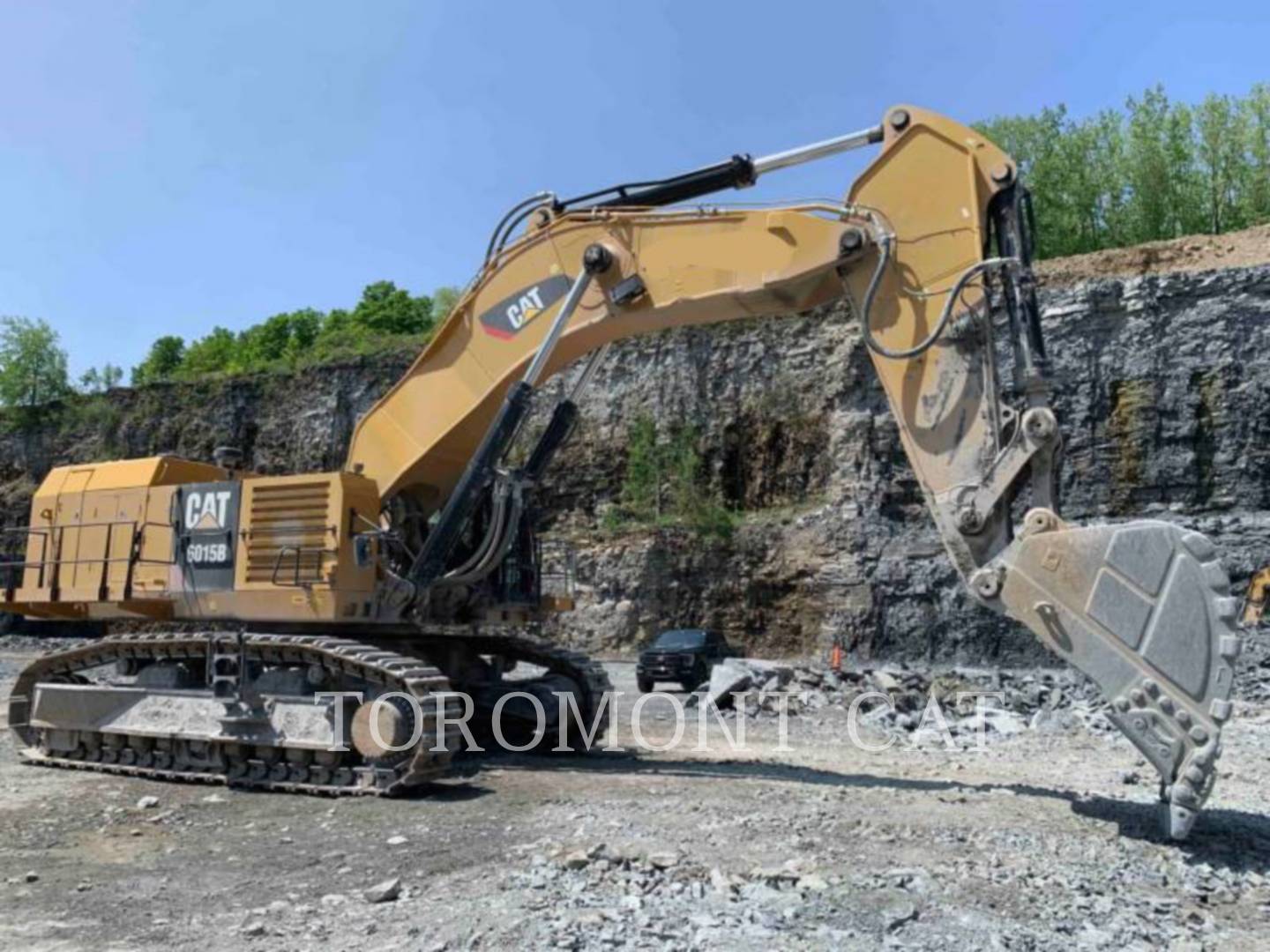 2021 Caterpillar 6015B Excavator