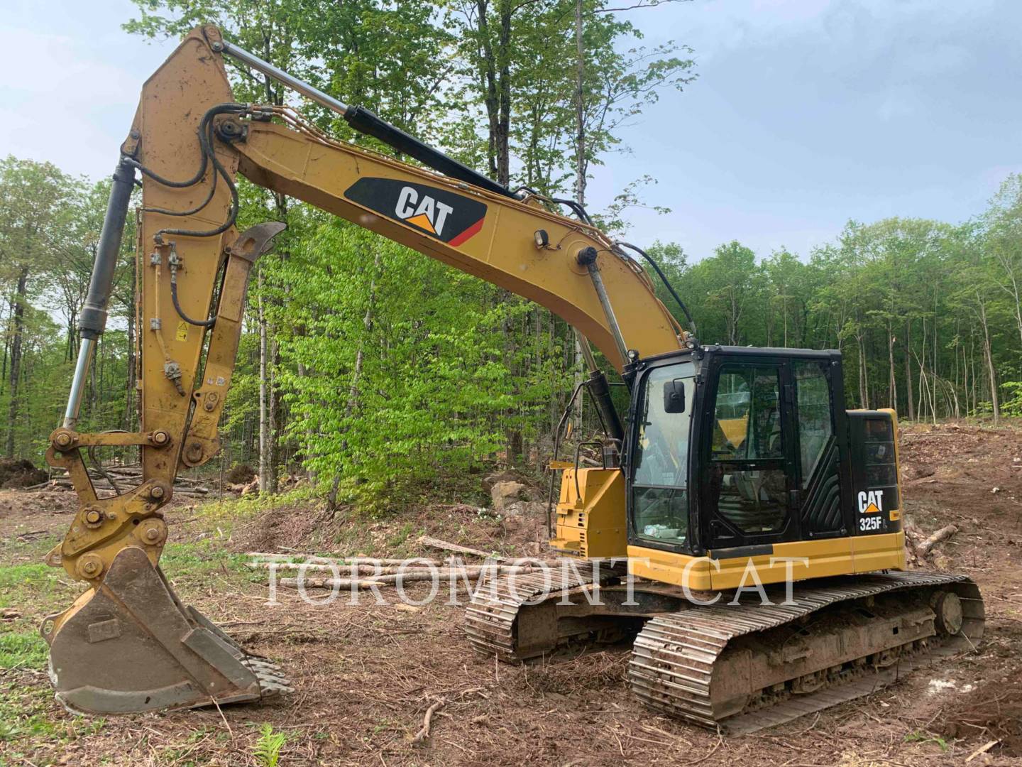 2019 Caterpillar 325FL Excavator