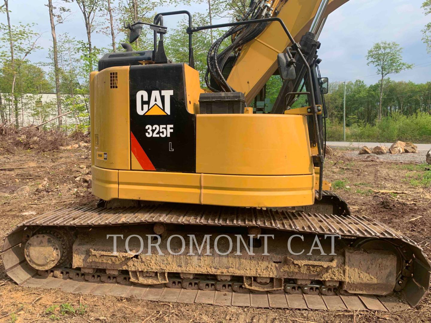 2019 Caterpillar 325FL Excavator