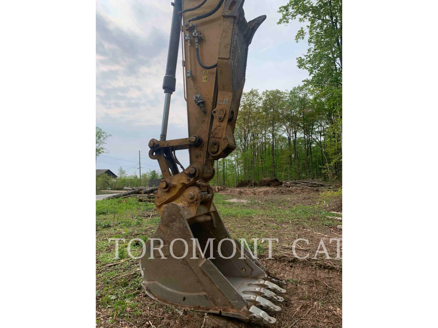 2019 Caterpillar 325FL Excavator