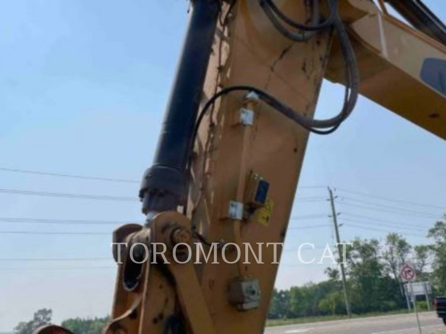 2019 Caterpillar 326FL Excavator