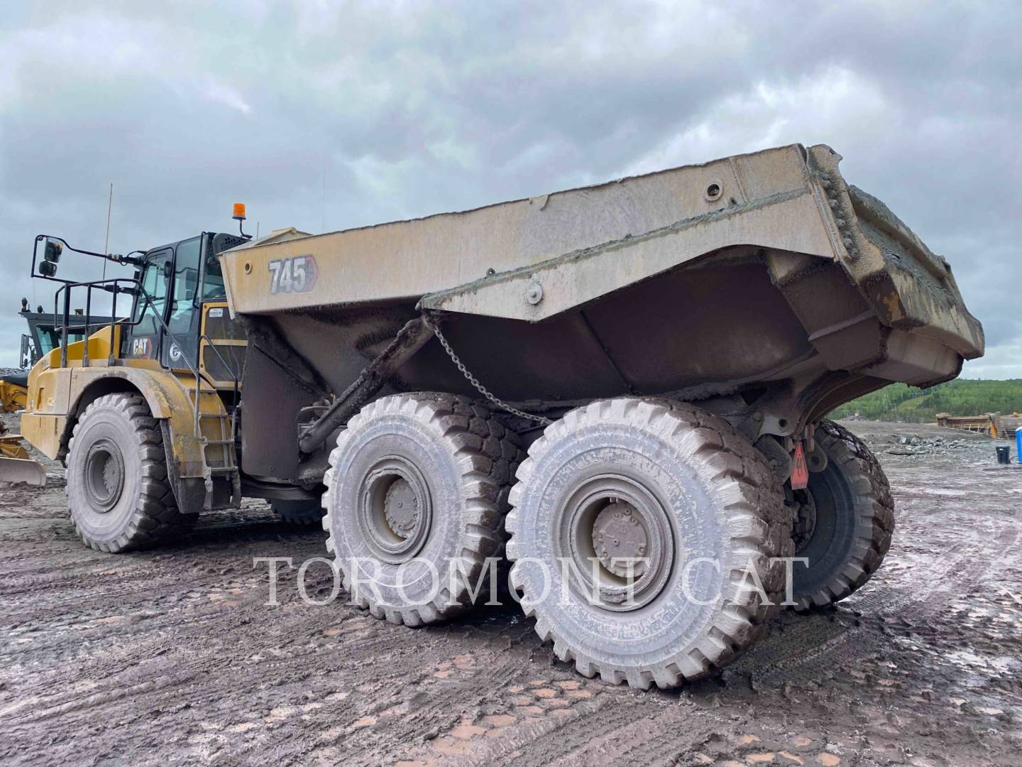 2022 Caterpillar 745-04 Articulated Truck