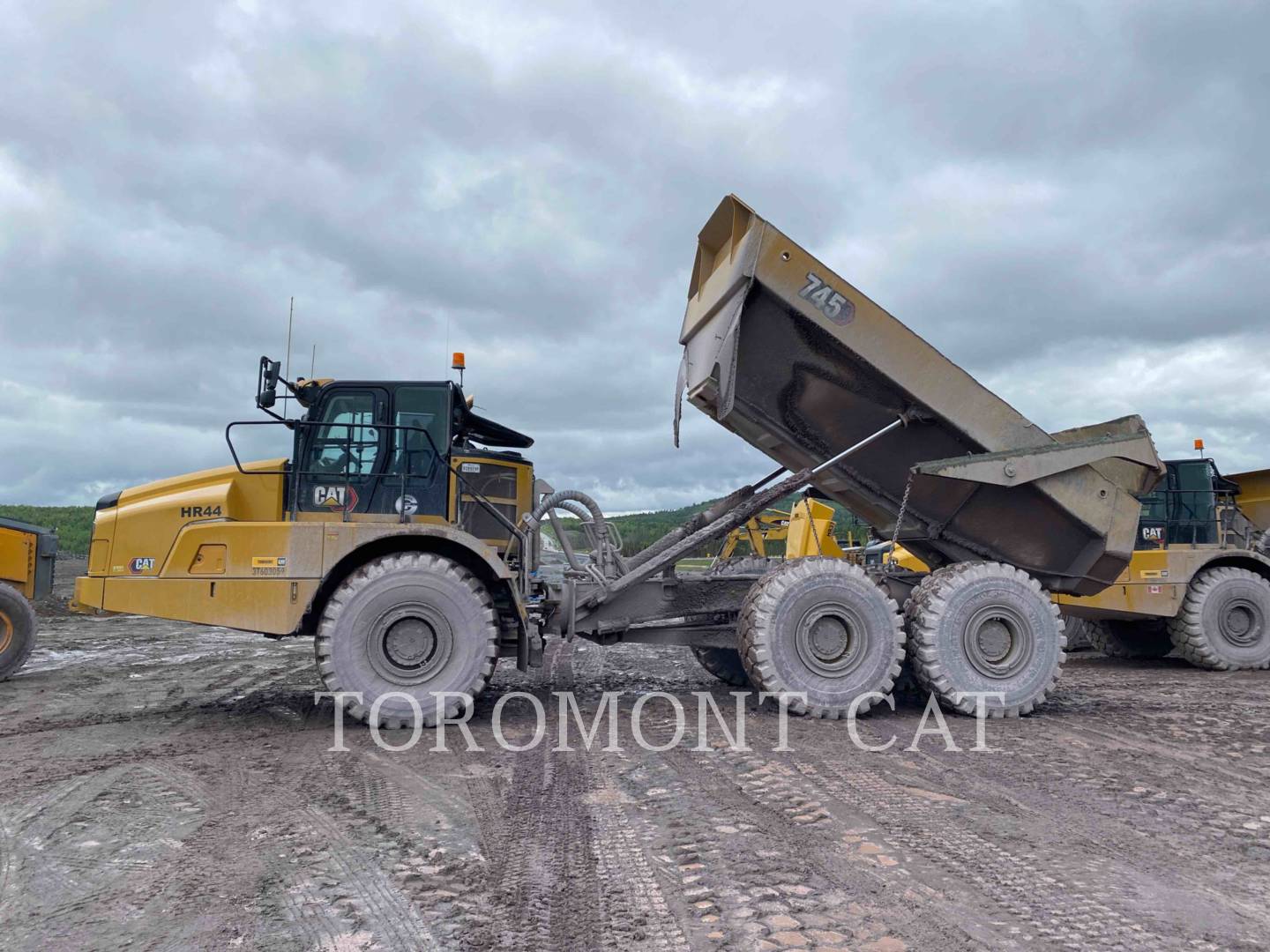 2022 Caterpillar 745-04 Articulated Truck