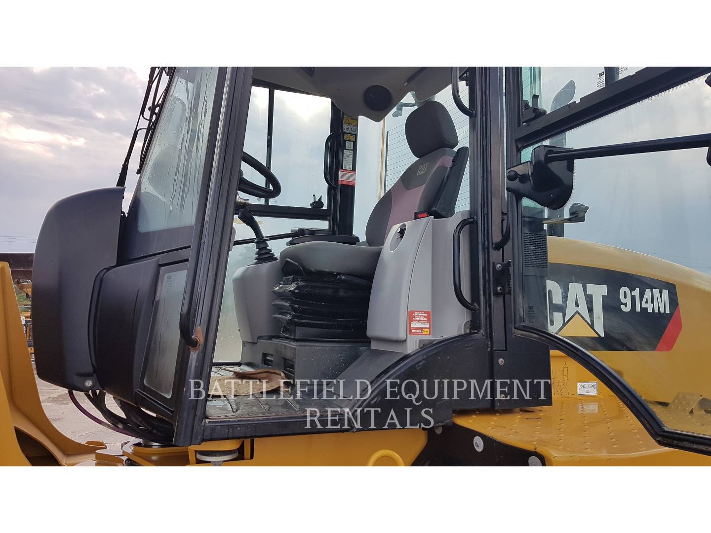 2017 Caterpillar 914M Wheel Loader