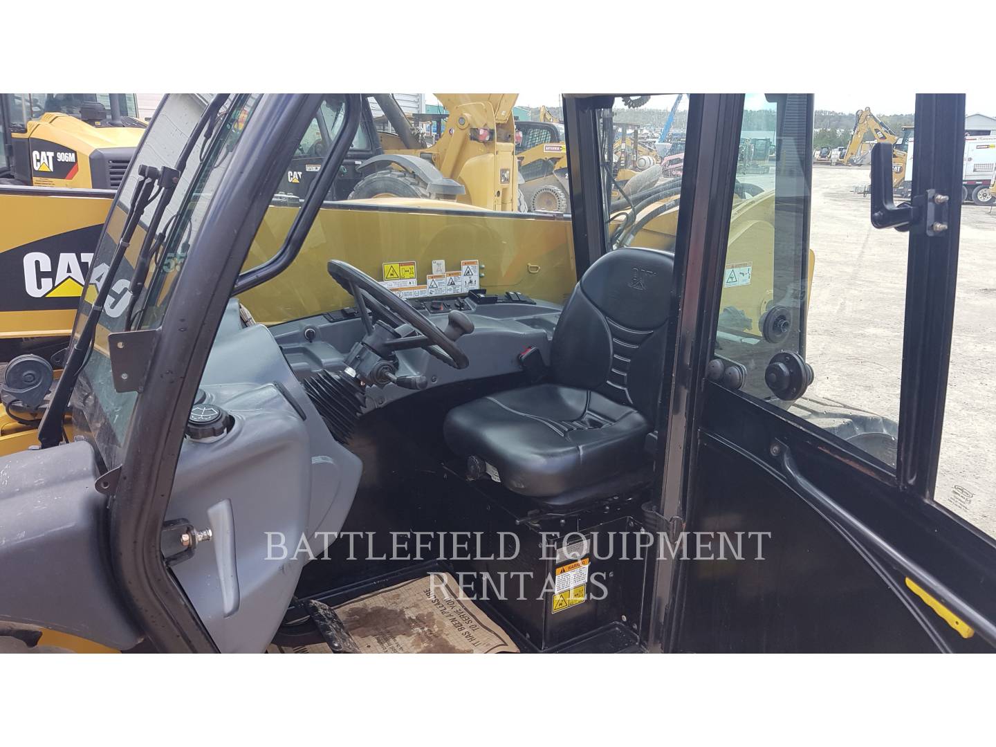 2015 Caterpillar TH255C TeleHandler