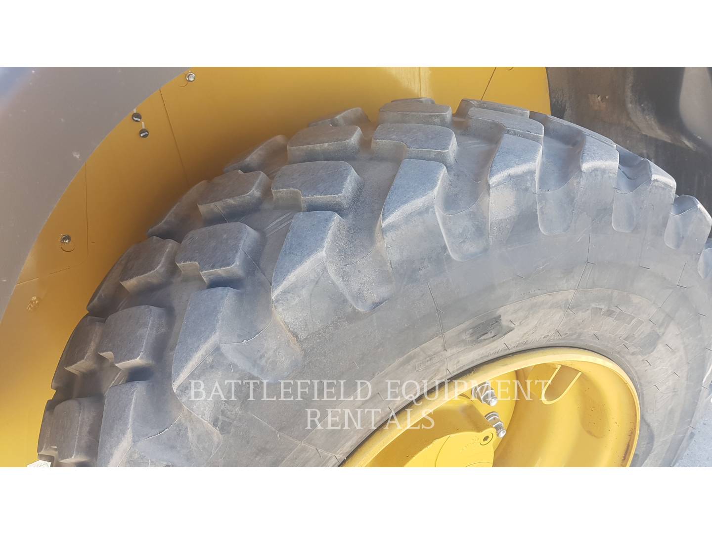 2021 Caterpillar 910 Wheel Loader