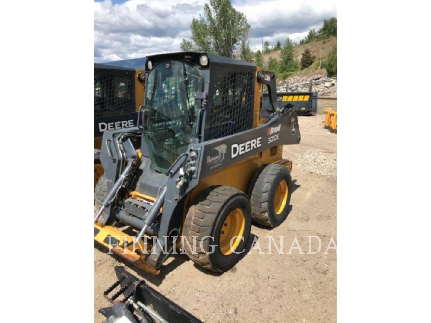 2015 John Deere 320 E Skid Steer Loader