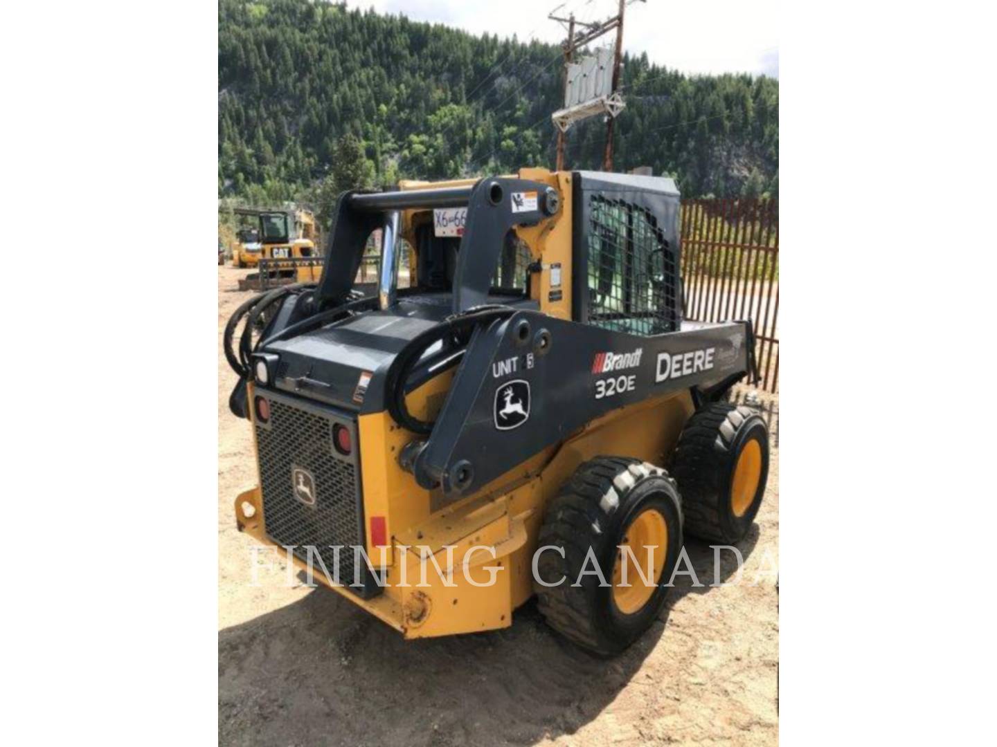 2015 John Deere 320 E Skid Steer Loader