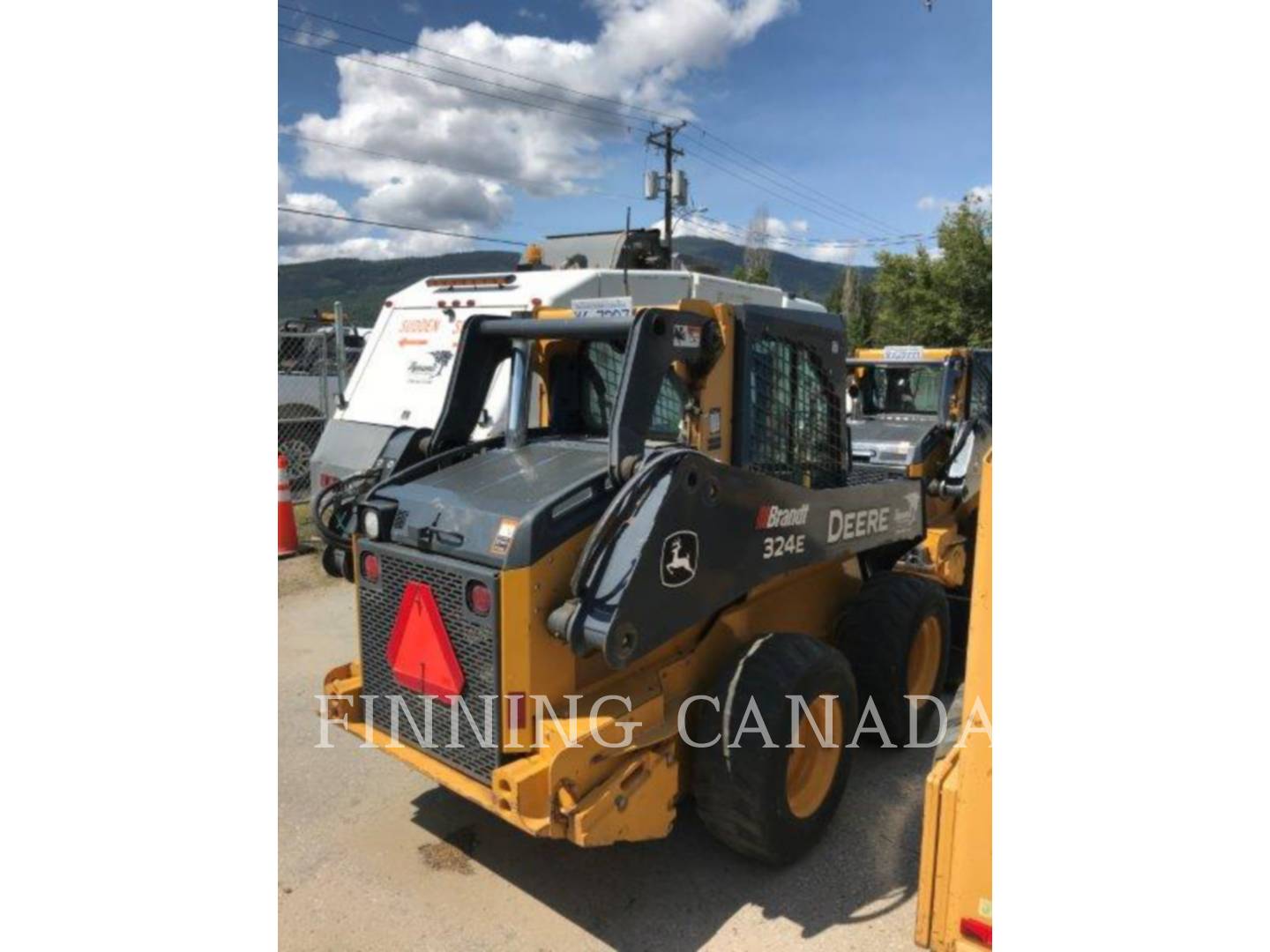 2016 John Deere 324 E Skid Steer Loader