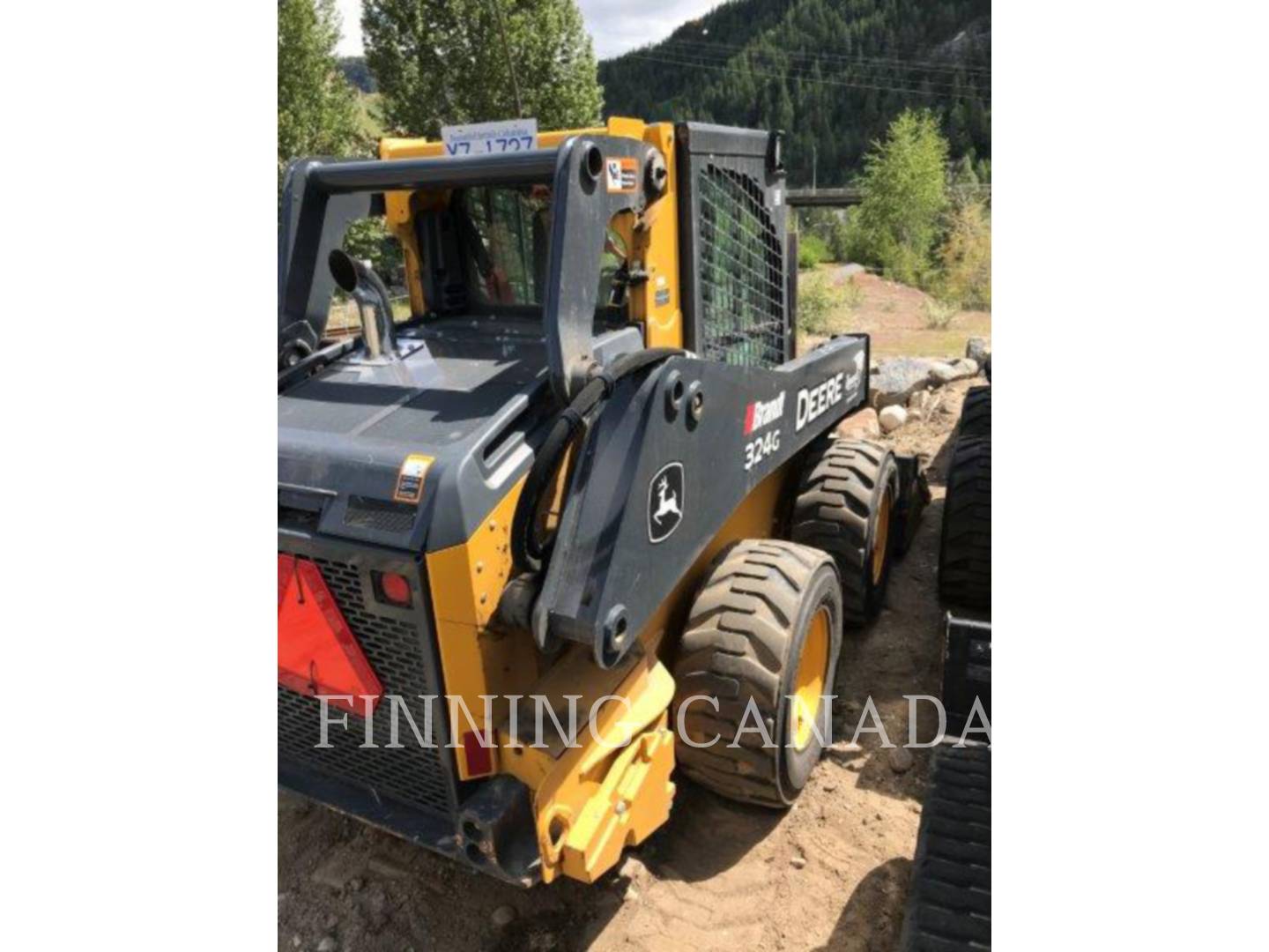 2019 John Deere 324G Skid Steer Loader