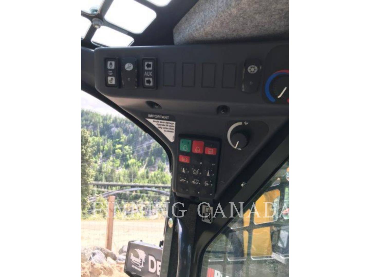 2019 John Deere 324G Skid Steer Loader