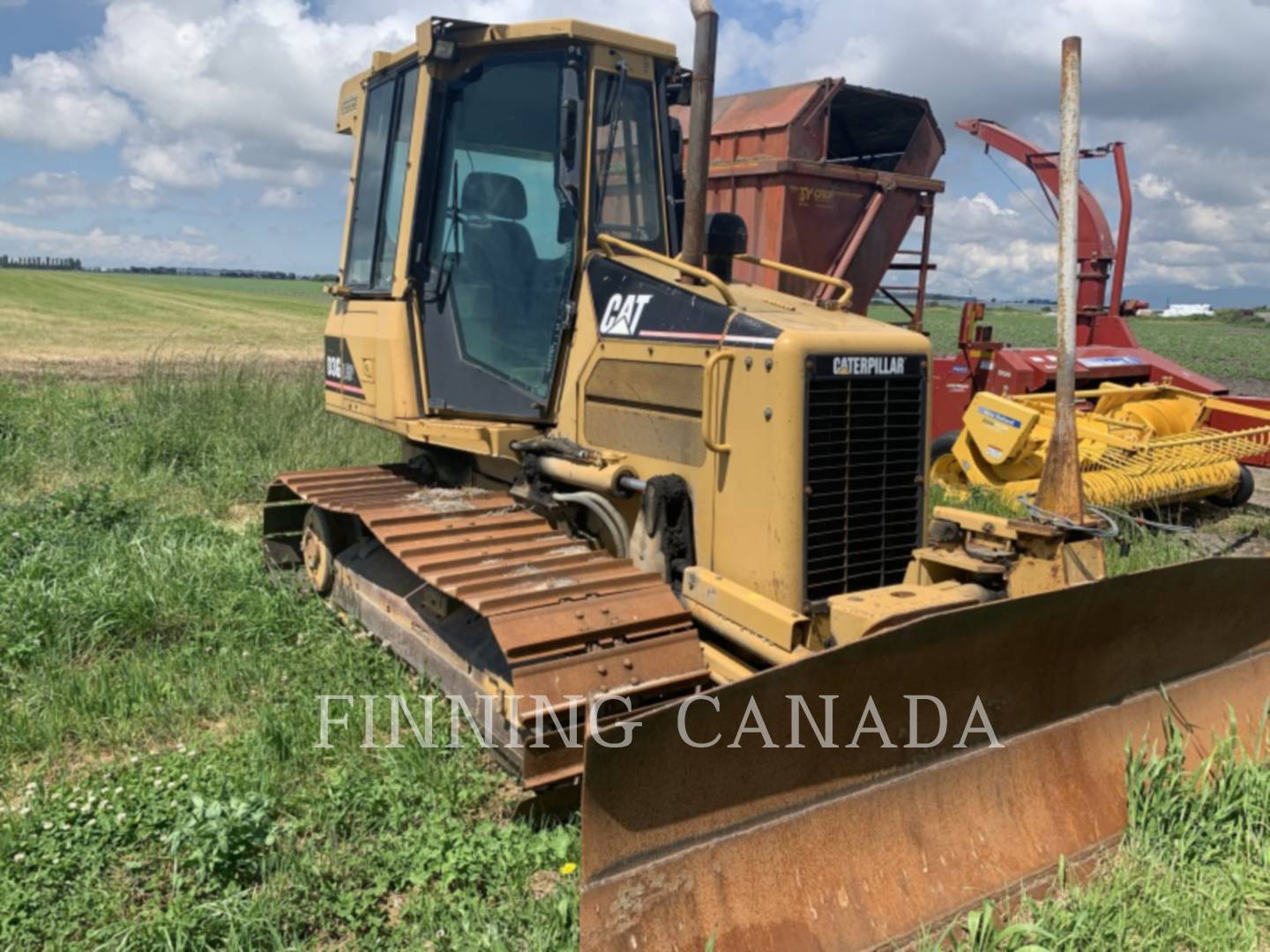 2005 Caterpillar D3GLGP Dozer