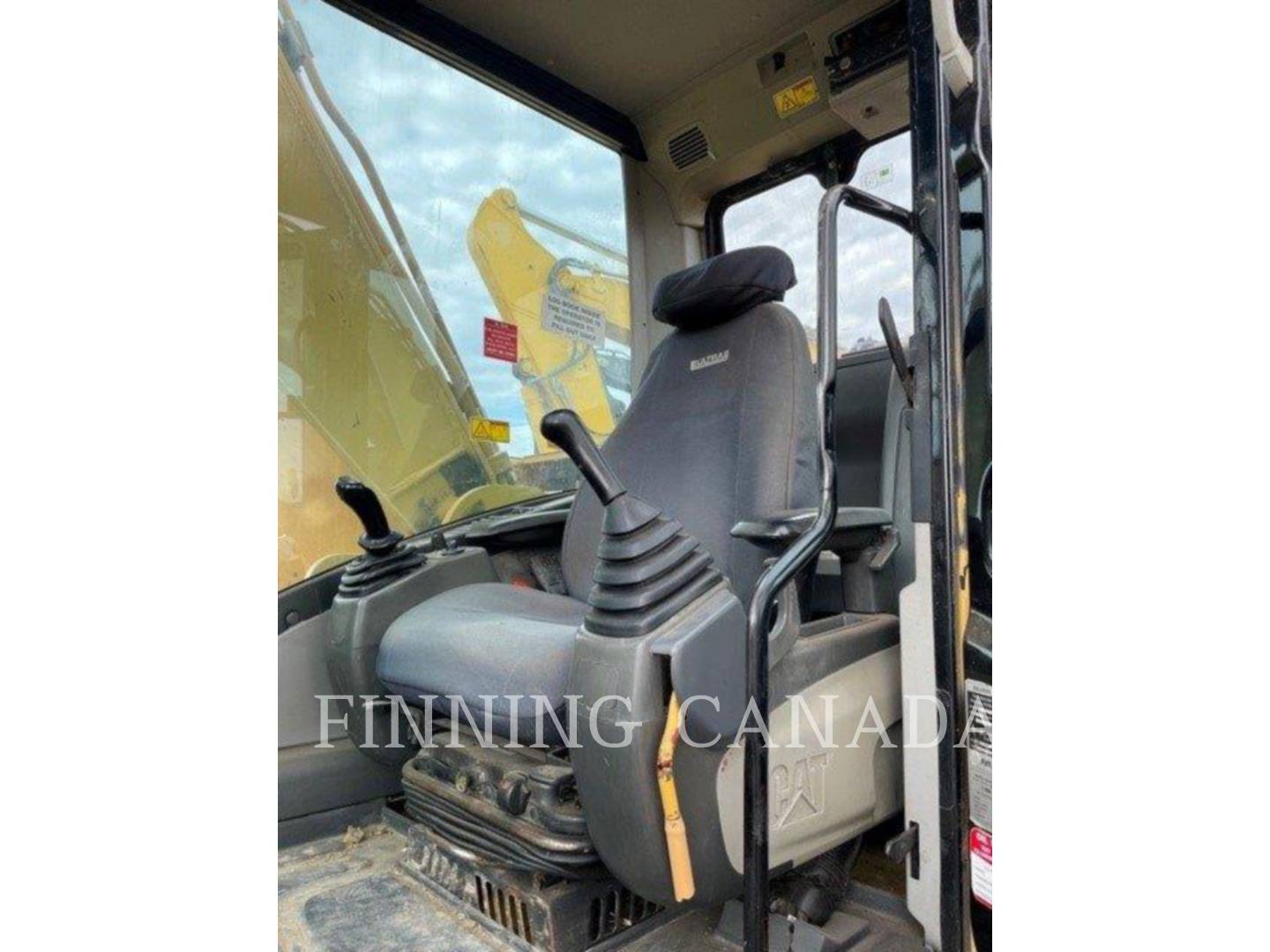 2007 Caterpillar 324DL Excavator