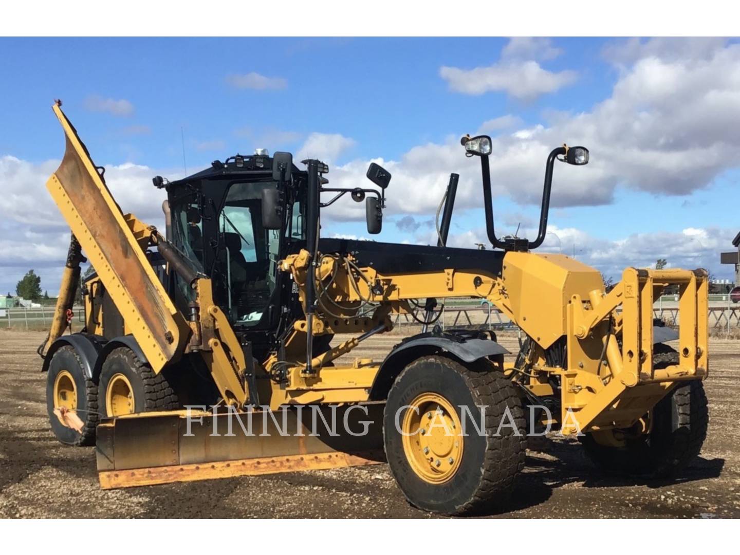 2016 Caterpillar 140MAWD Grader - Road