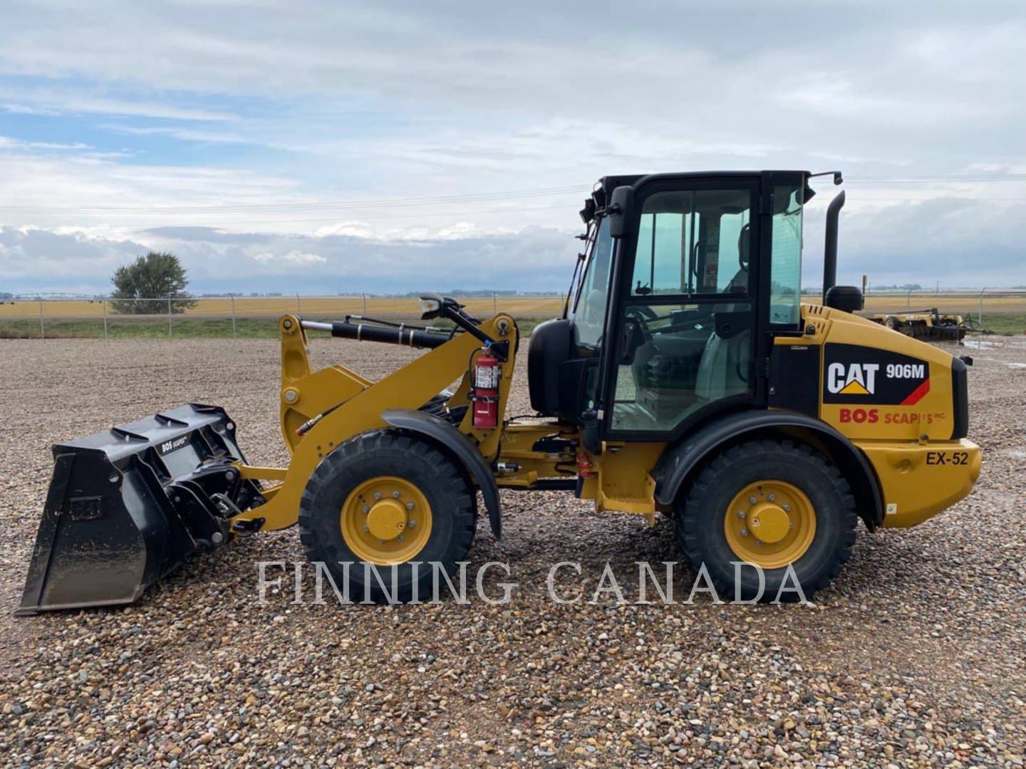 2015 Caterpillar 906M Wheel Loader