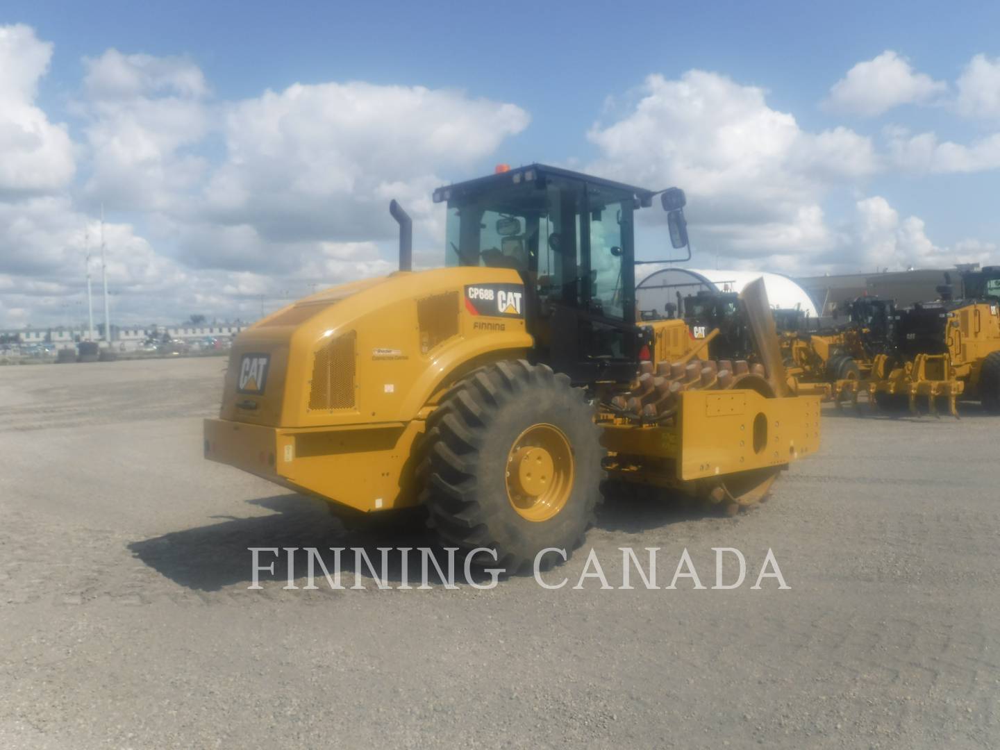 2015 Caterpillar CP68B Vibratory Single