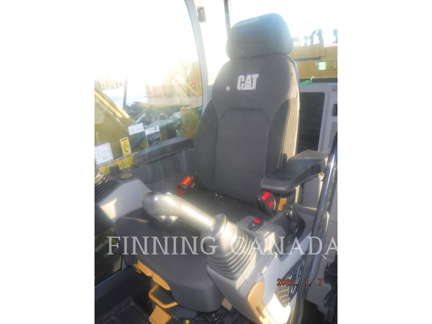 2020 Caterpillar 320-07 Excavator