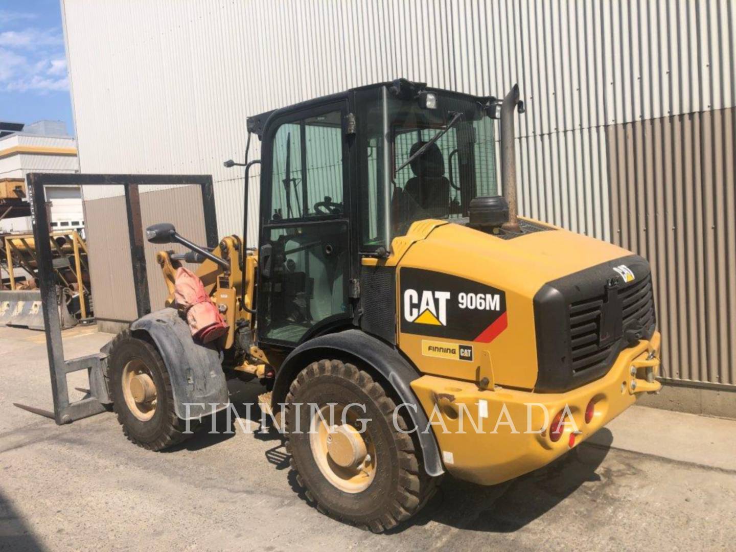 2020 Caterpillar 906M Wheel Loader