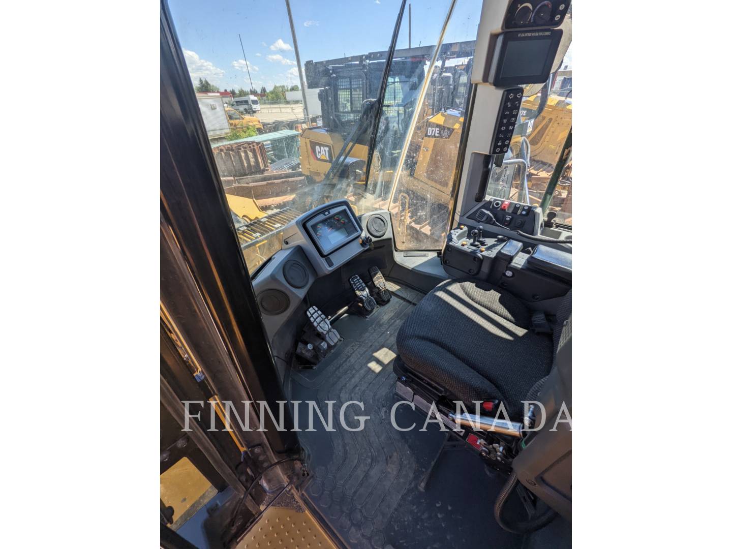 2017 Caterpillar 972M Wheel Loader