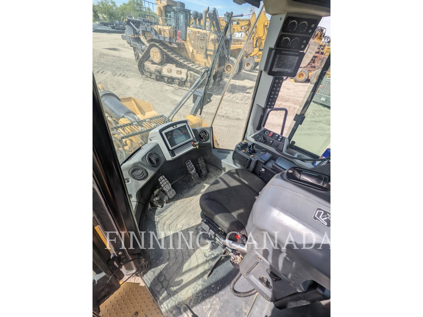 2017 Caterpillar 972M Wheel Loader