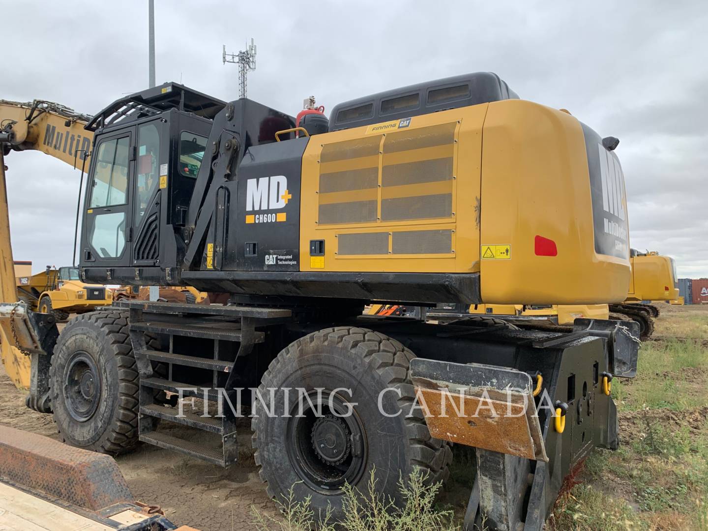 2019 Caterpillar CH 600 MULTI DOCKER Log Loader