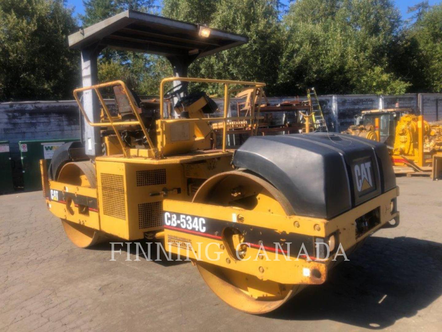 2001 Caterpillar CB-534C Compactor