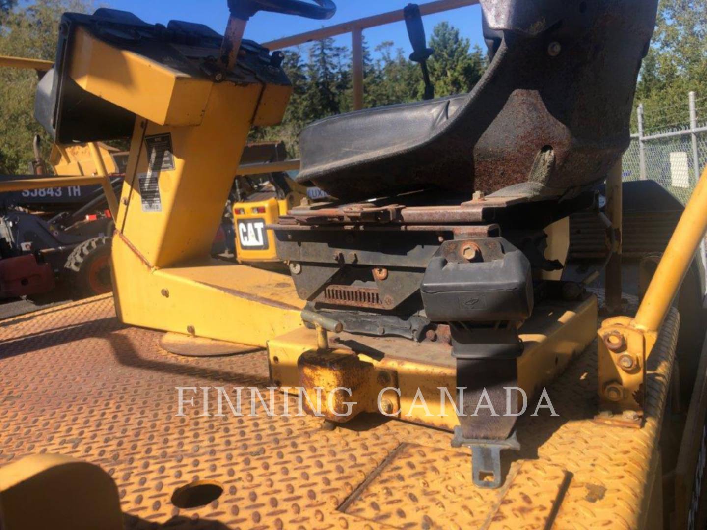 2001 Caterpillar CB-534C Compactor