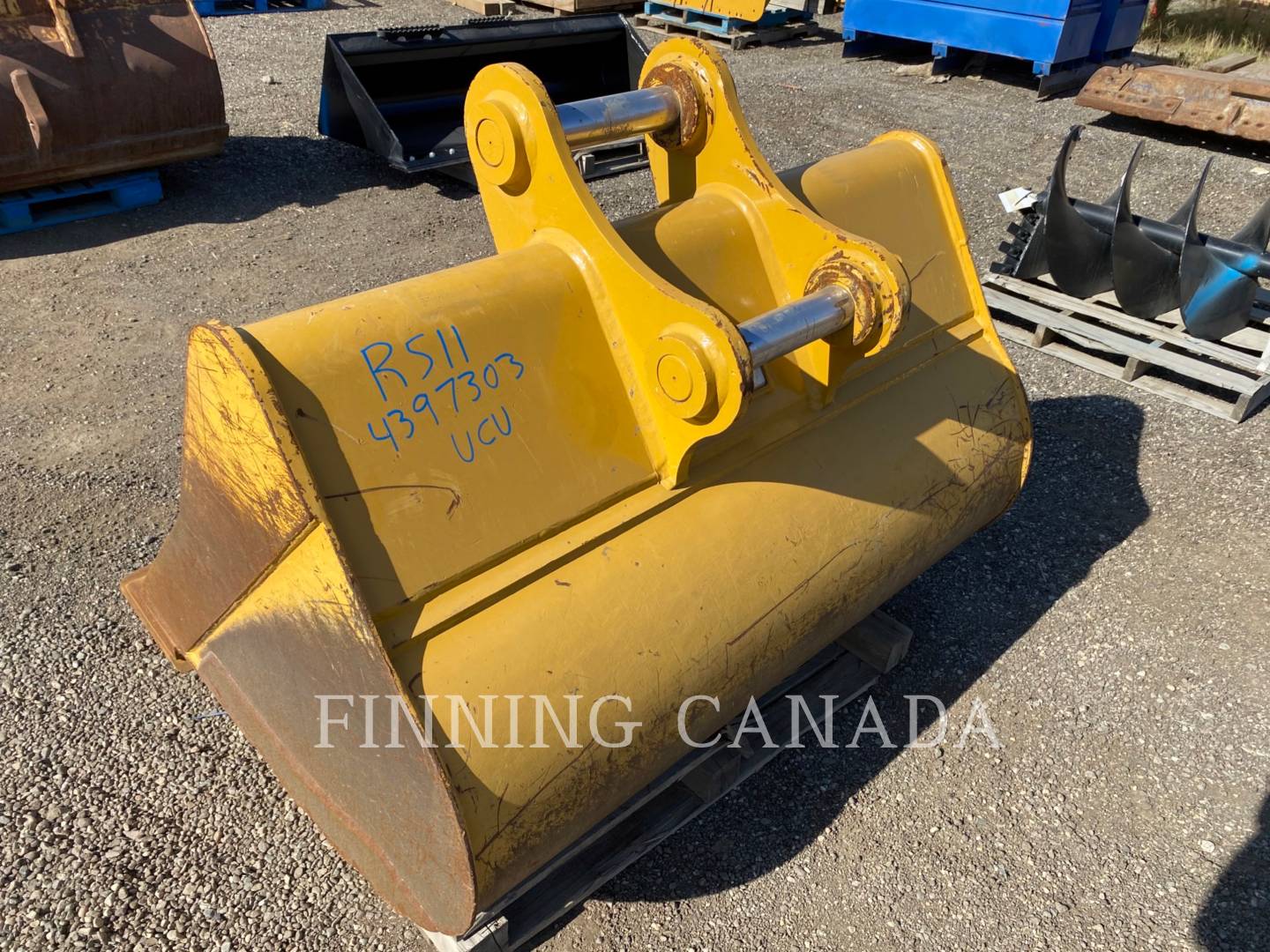 Caterpillar 315 Bucket