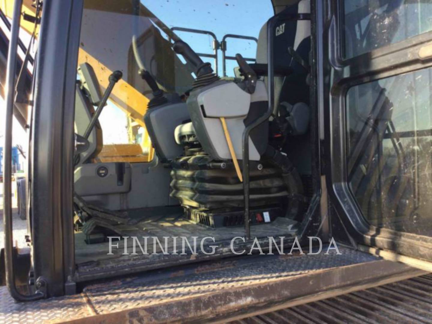 2018 Caterpillar 330F Excavator