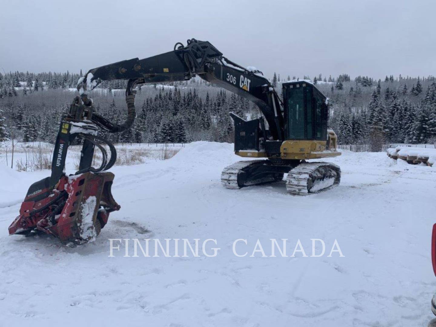 2016 Caterpillar 320D2 Excavator