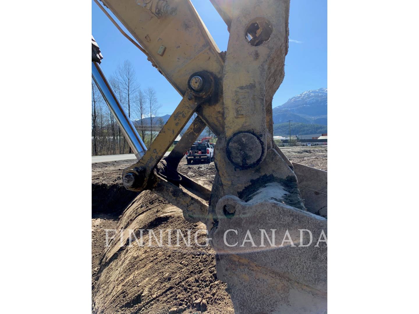 2015 Caterpillar 323F Excavator