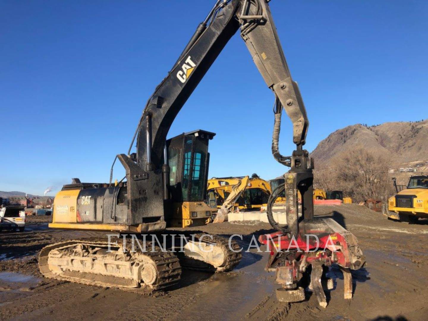 2016 Caterpillar 320D2 FM Misc