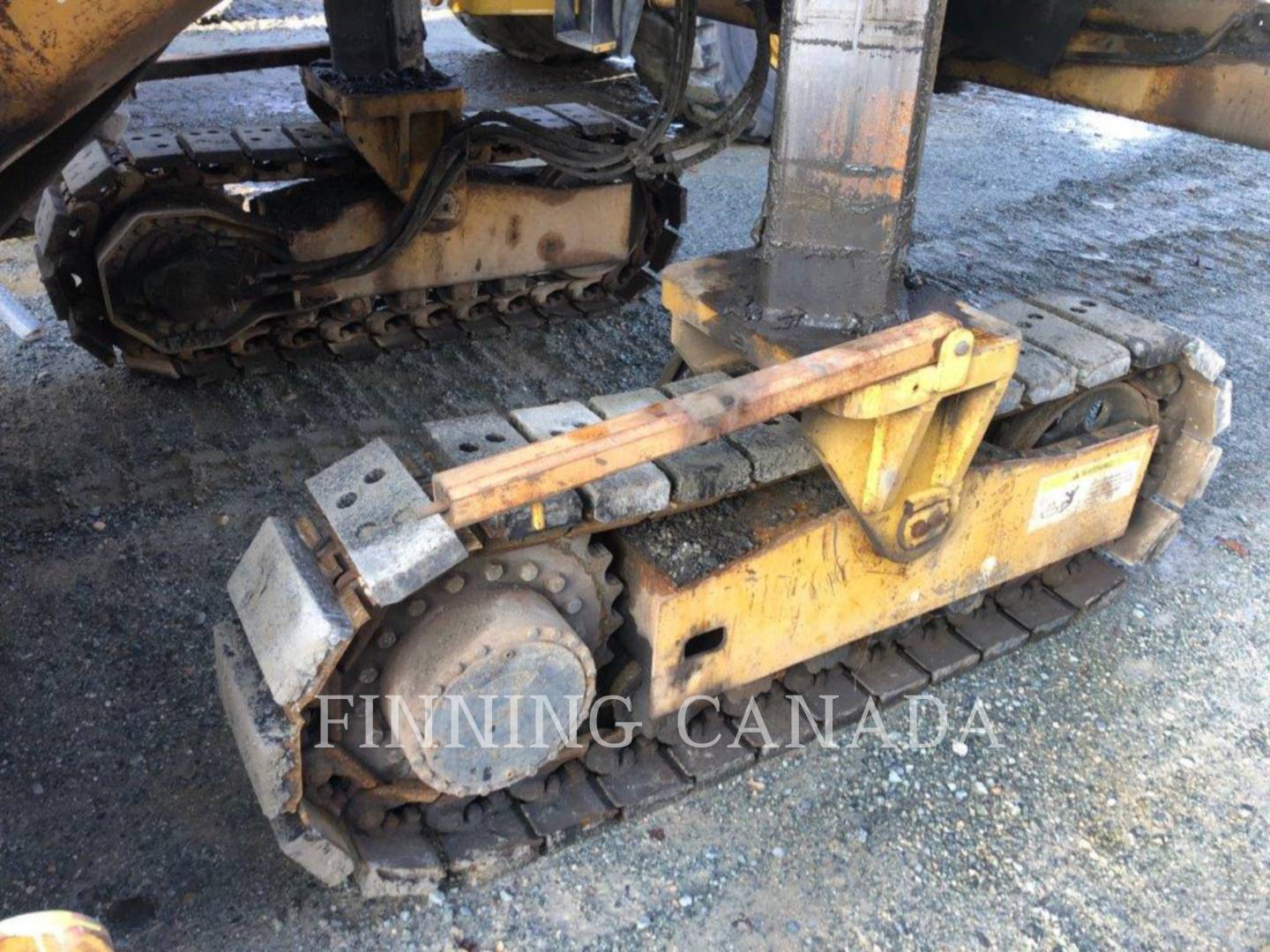 1998 Caterpillar PM-465 Paver