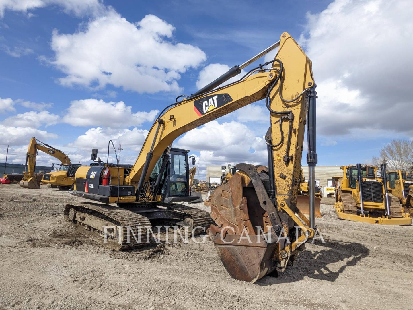 2013 Caterpillar 320D Excavator