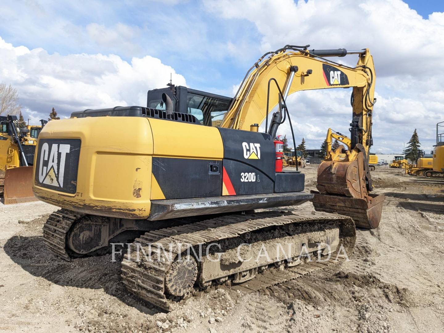 2013 Caterpillar 320D Excavator