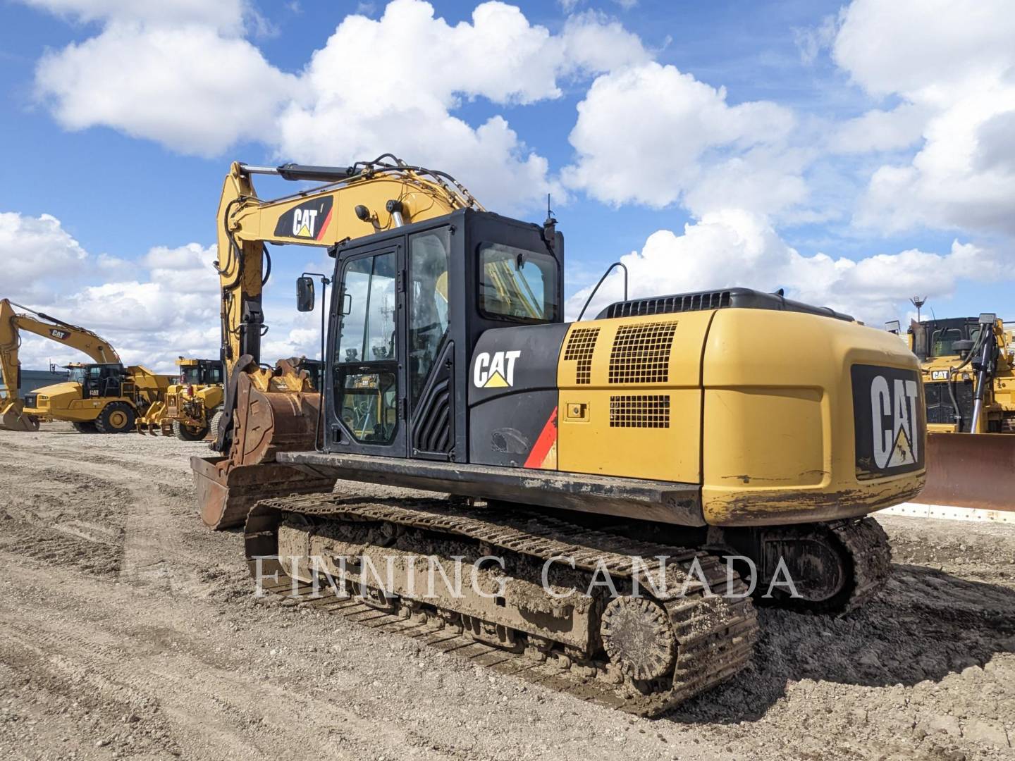 2013 Caterpillar 320D Excavator