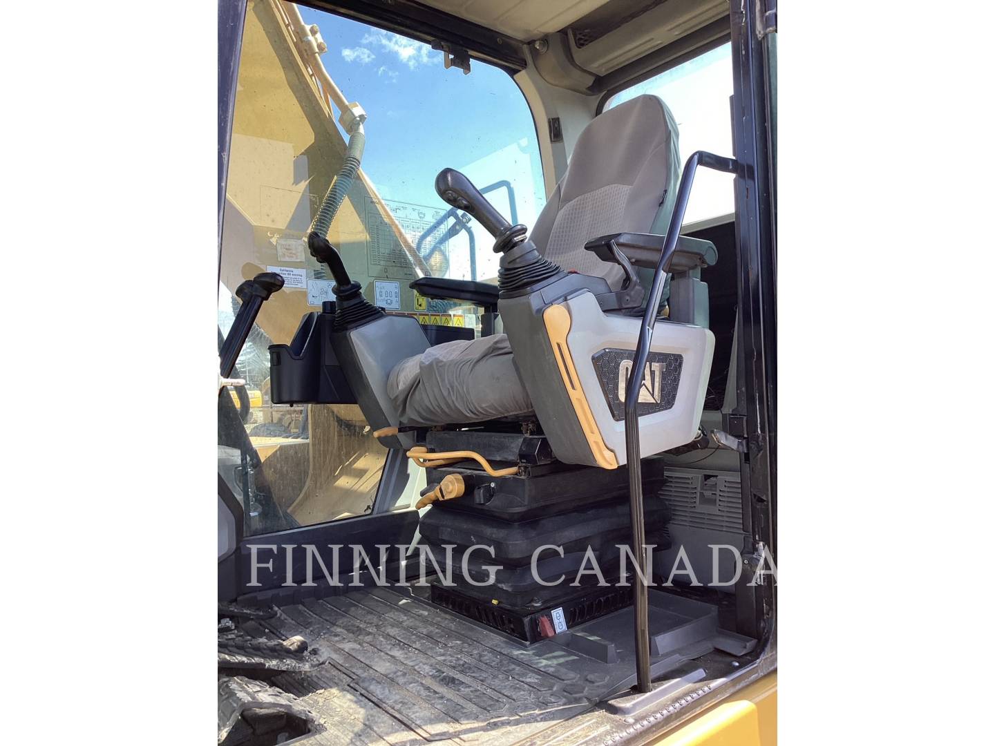 2018 Caterpillar 320-07 Excavator