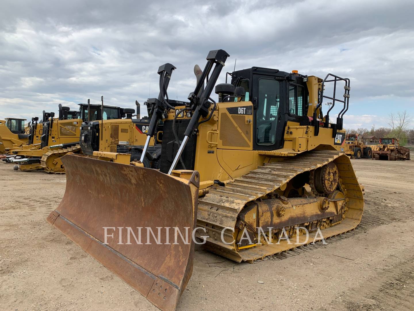 2015 Caterpillar D6T LGP Dozer