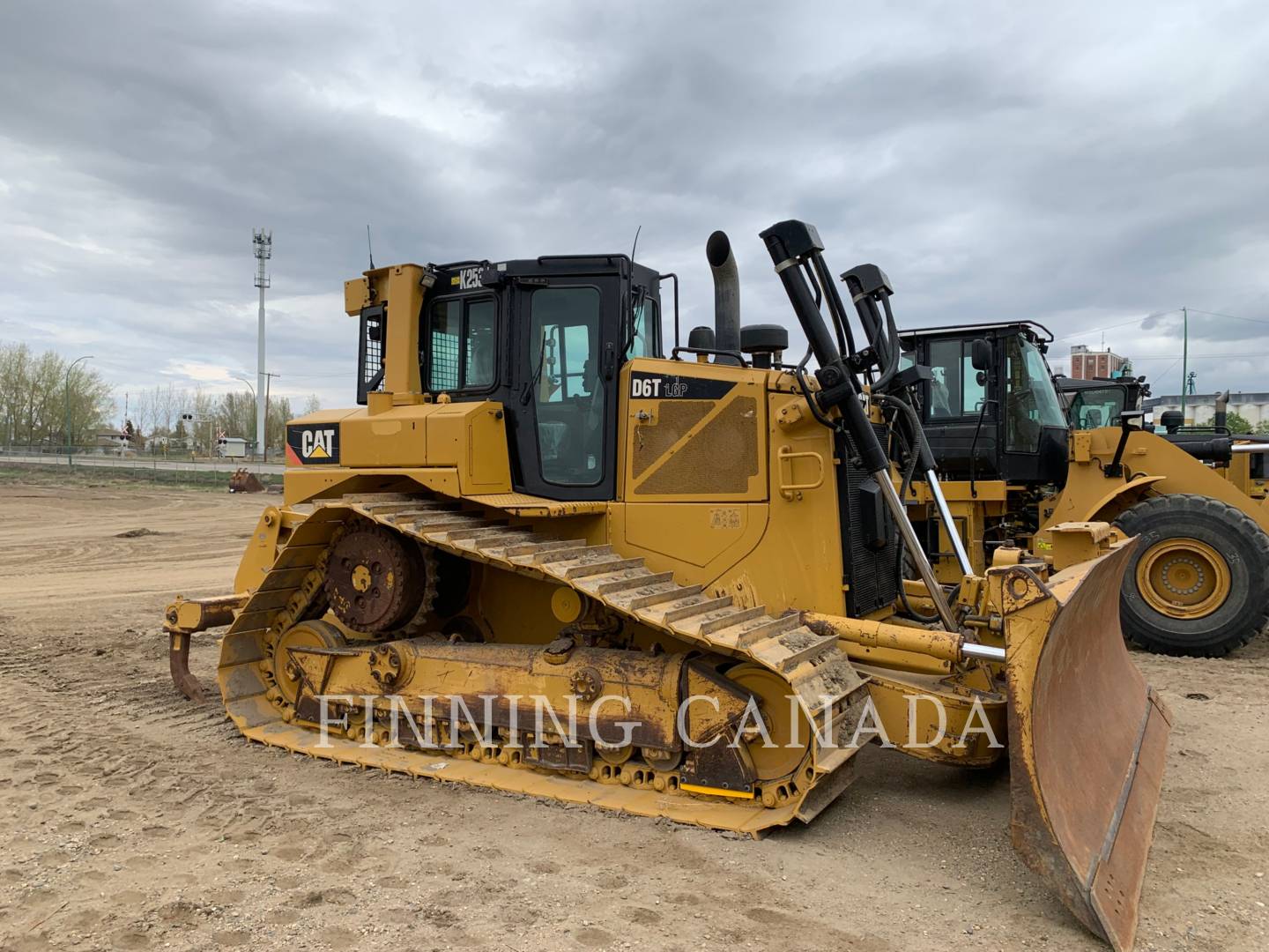 2015 Caterpillar D6T LGP Dozer