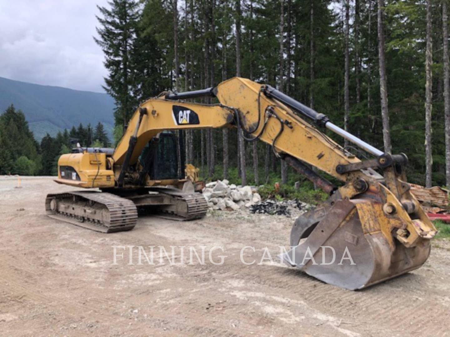 2008 Caterpillar 325DL Excavator